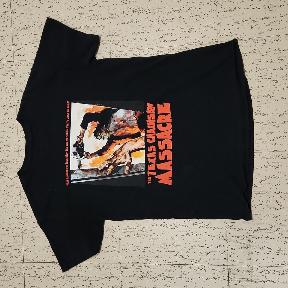Texas Chainsaw Massacre Movie Cover Graphic Black Crewneck T-Shirt